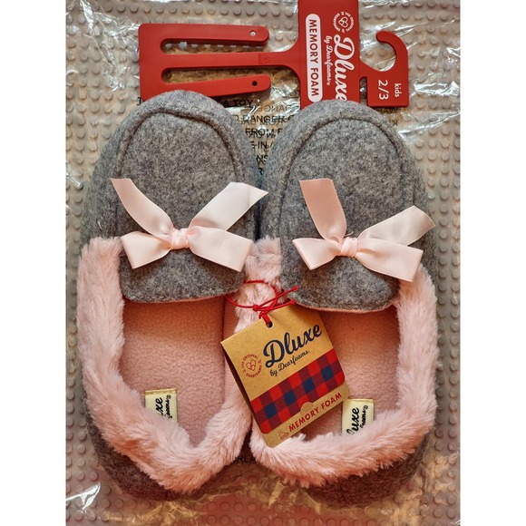 Kid's Dluxe By Dearfoams Closed Back Loafer Slippers Pink & Grey w/ Bow‎ 2/3 New - Picture 1 of 6